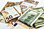 Currency Exchange Conceptual (courtesy of Pixabay.com)